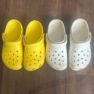 Crocs bundle white/yellow size 5 youth/ 7 women